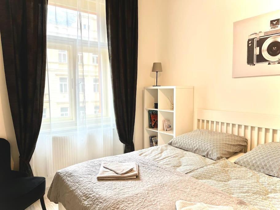Leger Residence Apartment براغ المظهر الخارجي الصورة